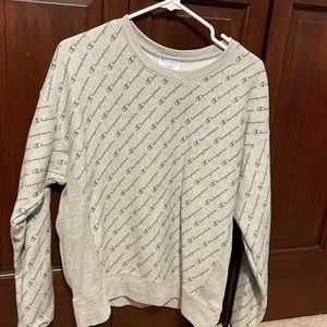 Champion graphic crewneck.